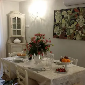 https://luxury-apartment-suite-la-fontana.it-tuscanyhotel.com