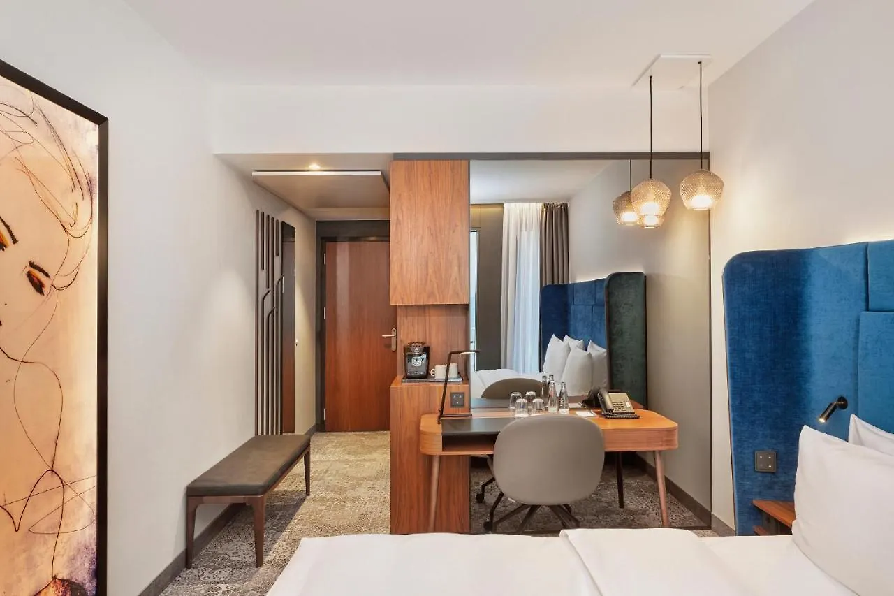 Hyperion Hotel Muenchen 5*, מינכן