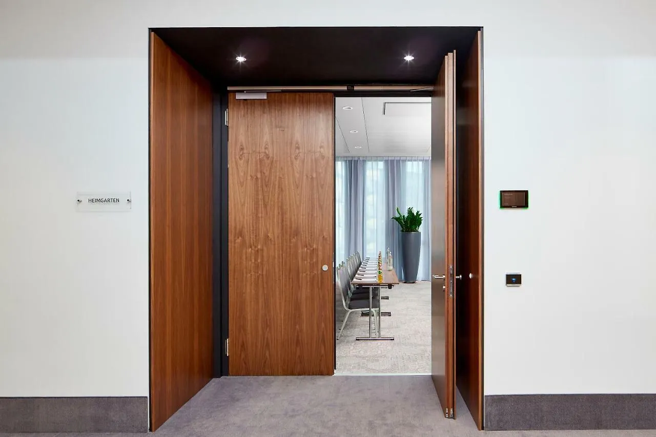Hyperion Hotel Muenchen 5*, מינכן
